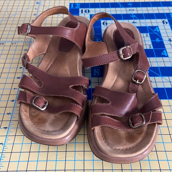 neimans gucci slides